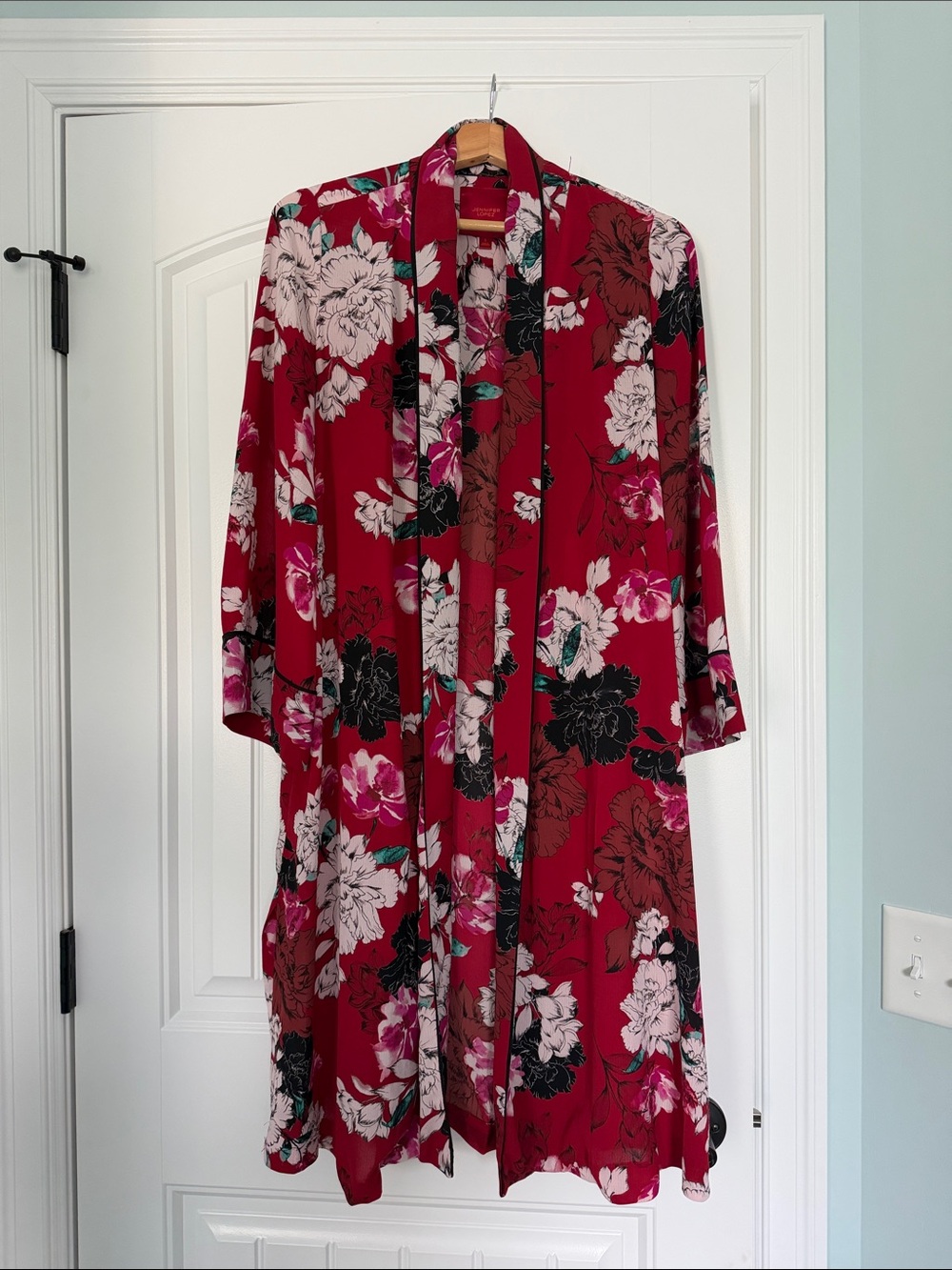 Jennifer Lopez Red Floral Kimono Robe